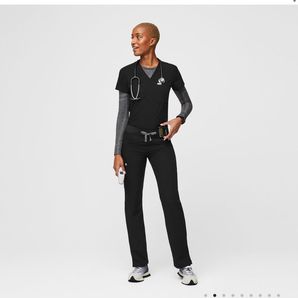 NWT FIGS Kade™ Cargo Scrub Pants - Size S
